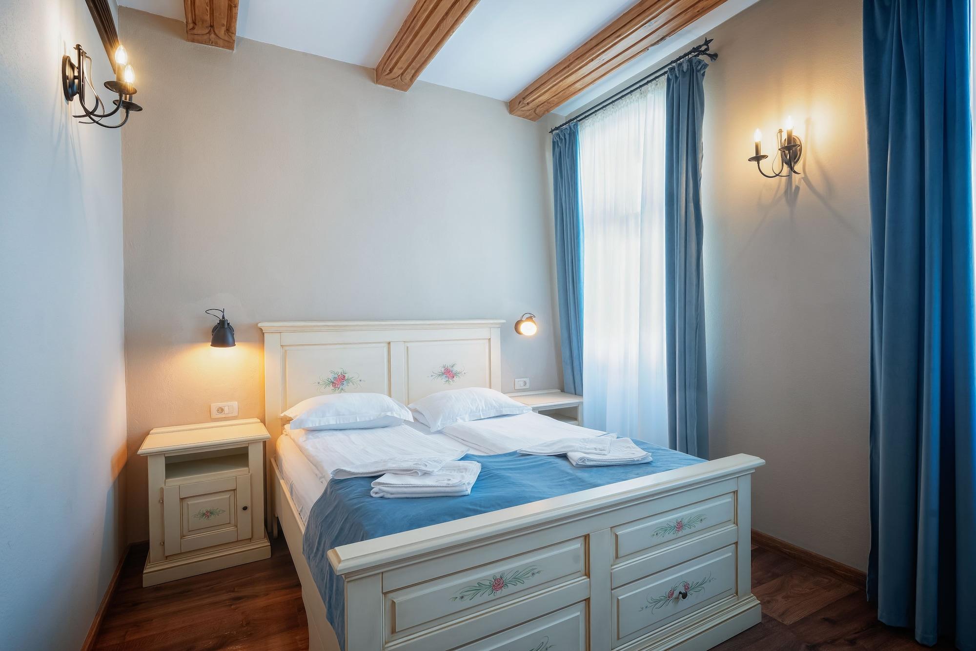 Hotel Boutique Casa Chitic -Hotel And Restaurant Str Johann Gott Nr7 براشوف المظهر الخارجي الصورة