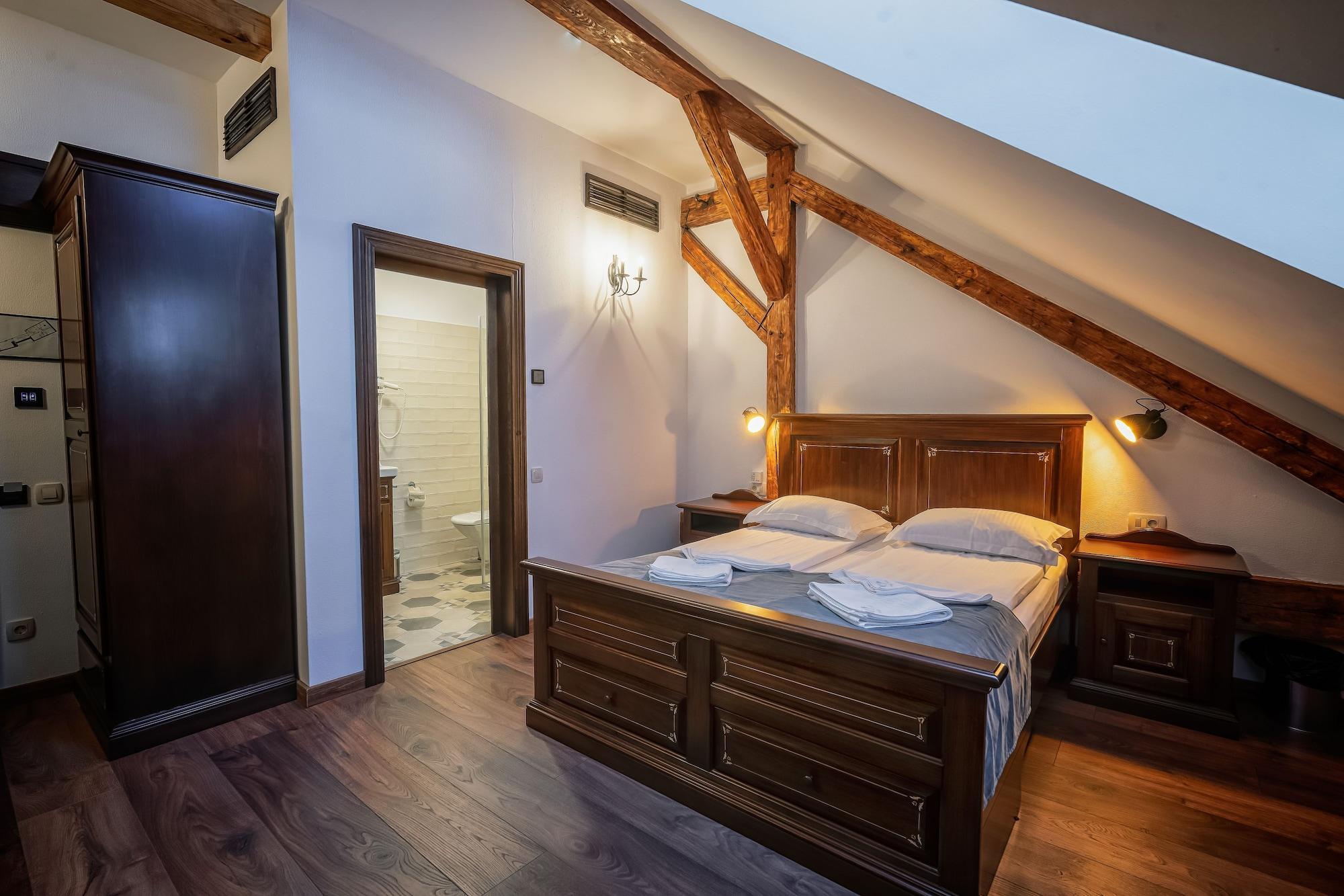 Hotel Boutique Casa Chitic -Hotel And Restaurant Str Johann Gott Nr7 براشوف المظهر الخارجي الصورة