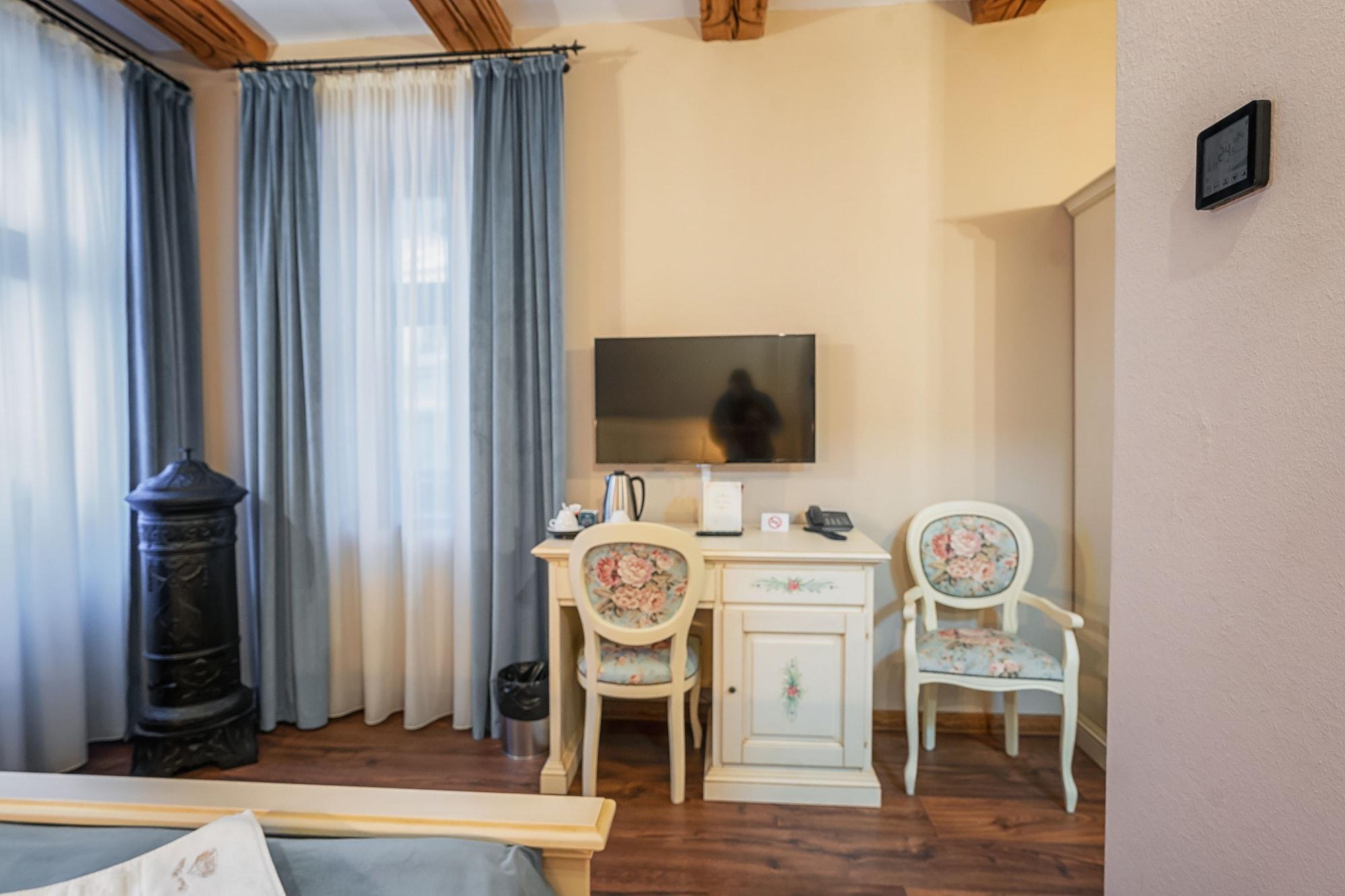 Hotel Boutique Casa Chitic -Hotel And Restaurant Str Johann Gott Nr7 براشوف المظهر الخارجي الصورة