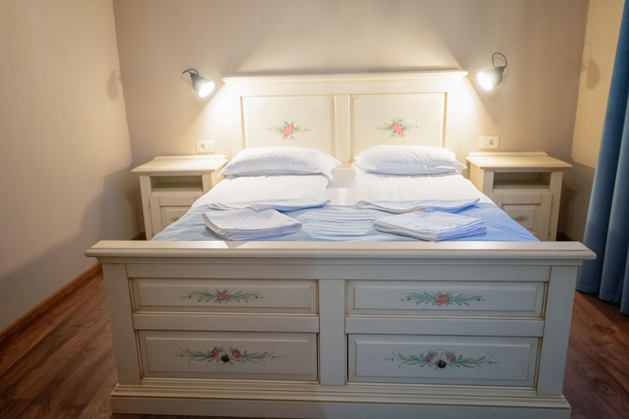Hotel Boutique Casa Chitic -Hotel And Restaurant Str Johann Gott Nr7 براشوف المظهر الخارجي الصورة