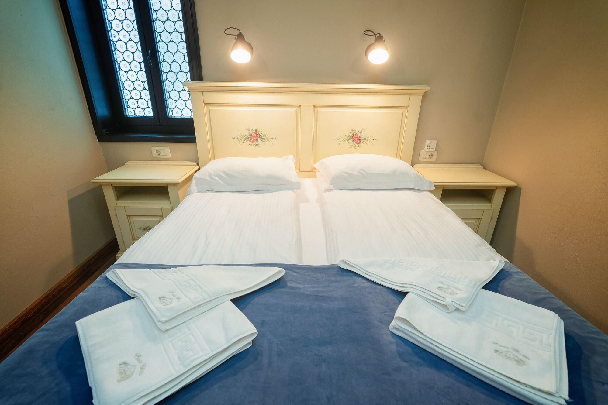 Hotel Boutique Casa Chitic -Hotel And Restaurant Str Johann Gott Nr7 براشوف المظهر الخارجي الصورة