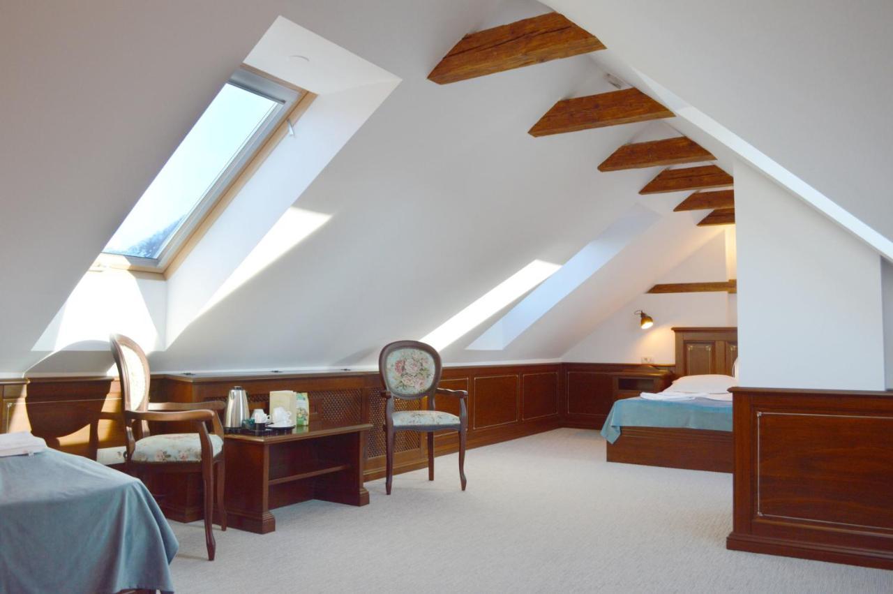 Hotel Boutique Casa Chitic -Hotel And Restaurant Str Johann Gott Nr7 براشوف المظهر الخارجي الصورة